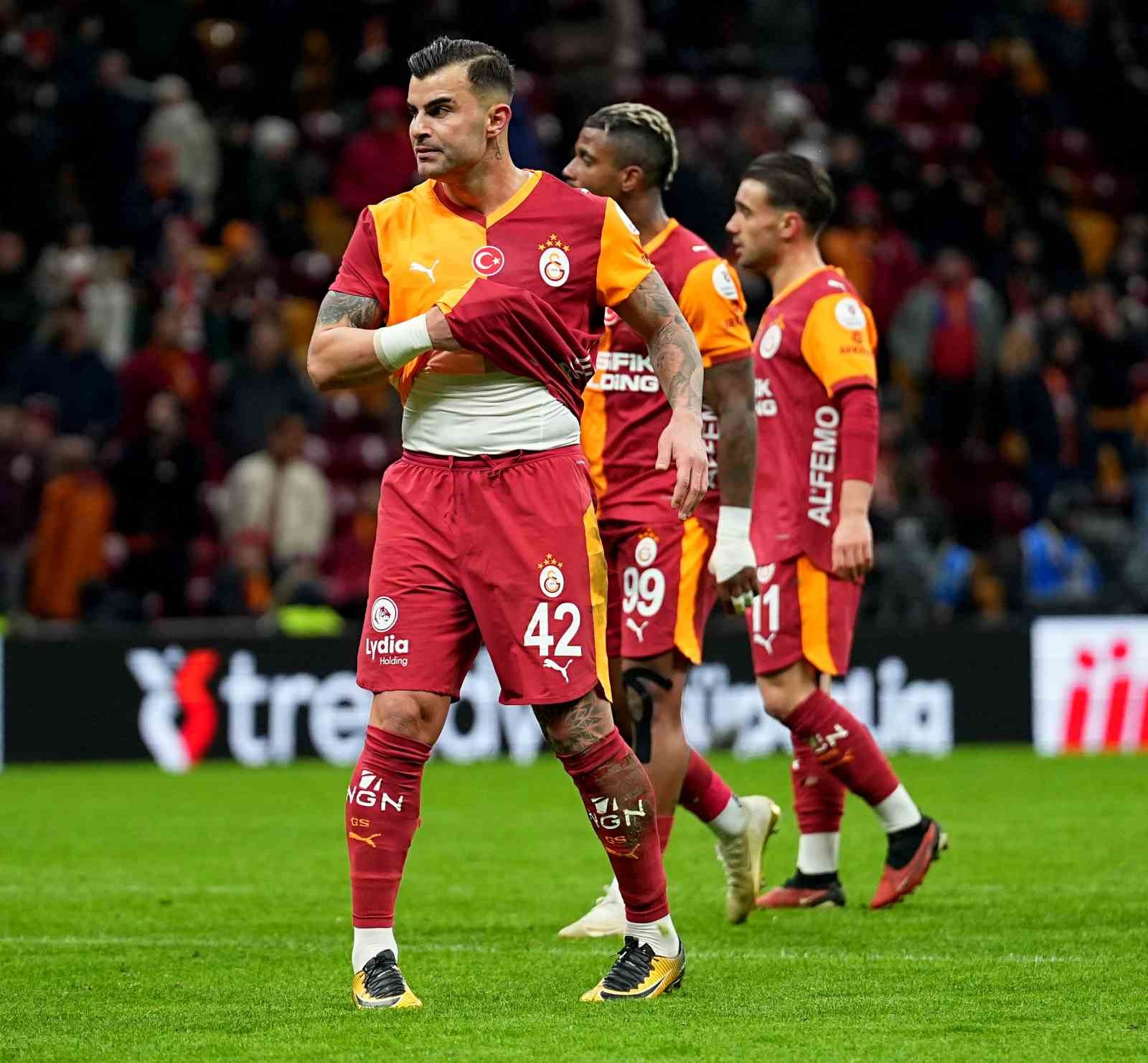 Galatasaray, ligde 4. kez berabere kaldı
