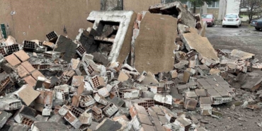 Edirne’de facianın eşiğinden dönüldü: Apartman bacası çöktü