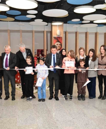 Osmangazi Belediyesi Yetenek Evleri’nde hayaller eserlere dönüştü