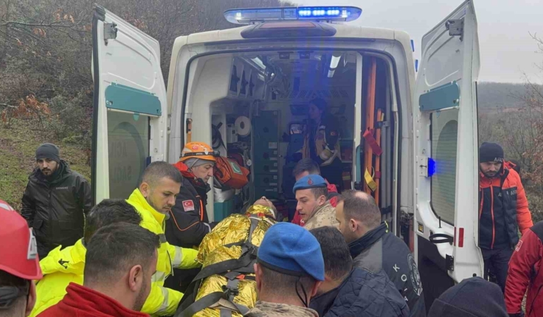 Kaybolan 70 yaşındaki adam 20 saatlik arama sonucunda sağ bulundu