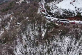 Kartepe’nin zirvesinden inerken otobüs şarampole uçtu: 22 yaralı
