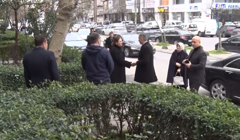 İçişleri Bakanı Yerlikaya’dan Atlas Çağlayan’ın ailesine taziye ziyareti