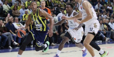 Fenerbahçe, Dubai Basketbol deplasmanında