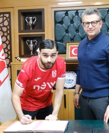 Balıkesirspor Muhammed Resul Yıldırım ve Mehmet Emre Yar’a imza attırdı