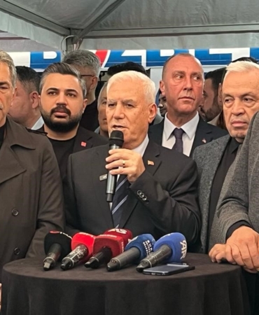 Bursa Büyükşehir Belediye Başkanı Bozbey: "Bunlar bizi asla yıldıramaz, yıldırması da mümkün değildir"