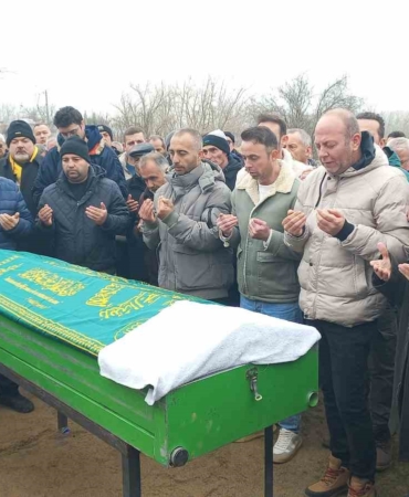 Tırın biçerek hayattan kopardığı sürücü son yolculuğuna uğurlandı