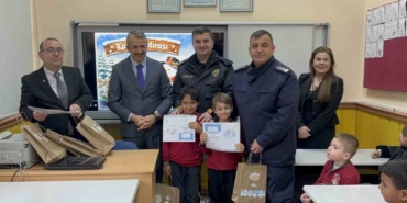 Vali Sezer’den öğrencilere "ekran" uyarısı