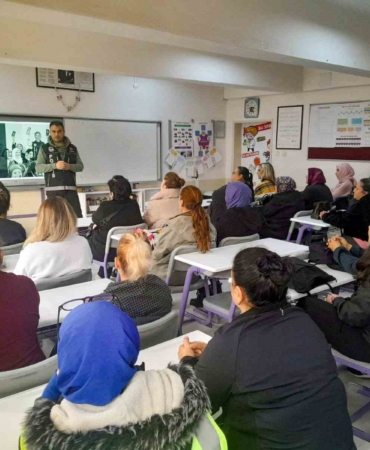 Çanakkale’de 65 bin 257 vatandaşa uyuşturucuyla mücadeleye yönelik farkındalık eğitimi