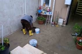 Edirne’de sağanak hayatı olumsuz etkiledi: Bazı ev ve iş yerlerini su bastı