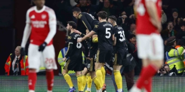 Manchester United, Arsenal’ı 3-2 mağlup etti