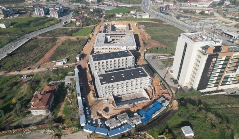 Çayırova Spor Lisesi inşaatında çalışmalar sürüyor