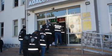 Kırklareli’nde gasp ve yağma şüphelisi 7 kişi tutuklandı