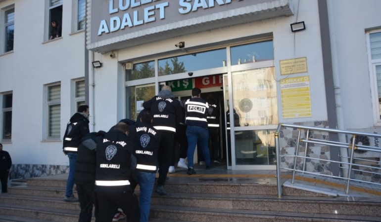 Kırklareli’nde gasp ve yağma şüphelisi 7 kişi tutuklandı