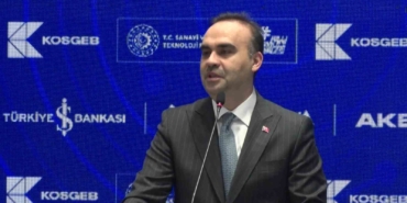 Bakan Kacır: "Etrafı ateş çemberiyle sarılı zor bir coğrafyada yer alan Türkiye, istikrar ve güven adresi olarak fırtınalara göğüs geriyor"