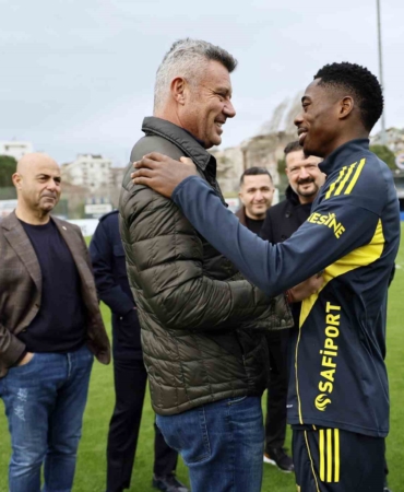 Anthony Musaba, Fenerbahçe’de ilk antrenmanına çıktı