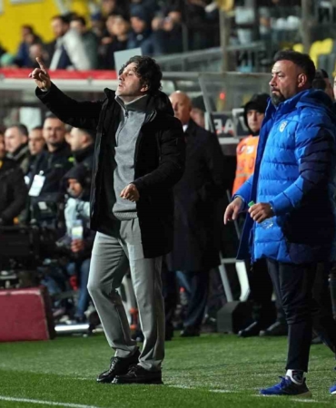 Ziraat Türkiye Kupası: İstanbulspor: 1 - Trabzonspor: 1 (İlk yarı)