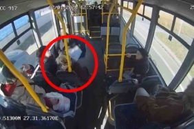 Halk otobüsü şoförü kalp krizi geçiren yolcuyu hastaneye yetiştirdi