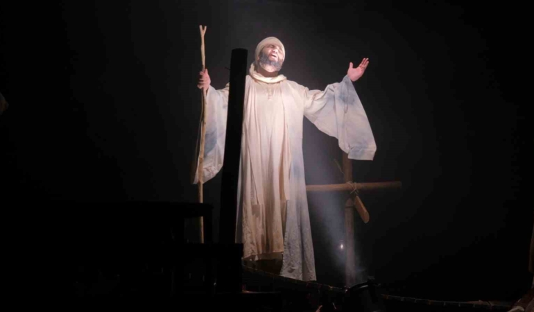 Kocaeli Şehir Tiyatroları, İnegöl Tiyatro Festivali’nde sahne aldı