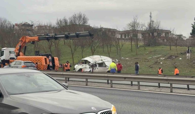 Büyükçekmece TEM Otoyolu’nda kaza: 5 yaralı