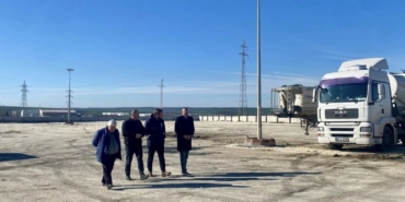 Kaymakam Özderin, yapımı devam eden Pınarhisar tır parkını inceledi