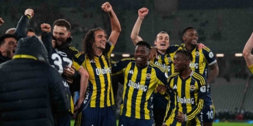 Fenerbahçe, kupayı kaldırdı