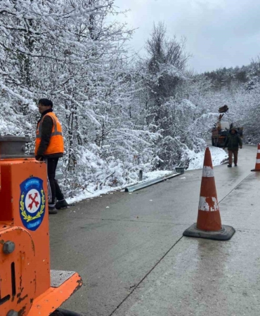 Sakarya’nın 2 ilçesinde 5 bin metrelik oto korkuluk montajı tamamlandı