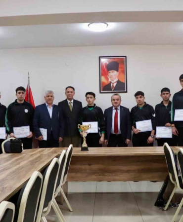 Bilecik’te Hentbol İl Birincileri ödüllendirildi