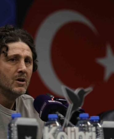 Fatih Tekke: "Kocaelispor bana göre 1 puan alacak, belki galip gelebilecek oyun oynadı"