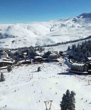 Uludağ’da sömestr yoğunluğu drone görüntülerine yansıdı