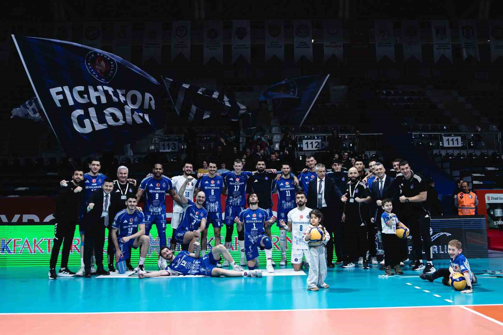 Efeler Ligi: Halkbank: 3 - Alanya Belediyespor: 1