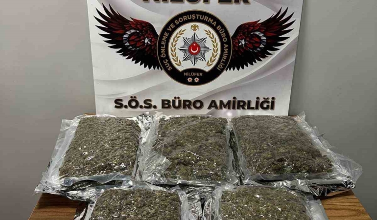 Bursa’da uyuşturucu operasyonu: 3 kilo 562 gram esrar ele geçirildi