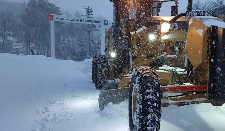 Osmangazi Belediyesi’nden karla mücadelede kesintisiz mesai