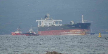 Çanakkale Boğazı’ndan geçen tanker jeneratör arızası yaptı