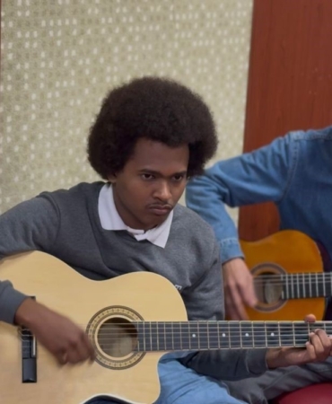 BŞEÜ’de gitar ve bağlama kursları devam ediyor