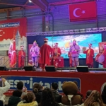 Bursa Mehter takımı Paris’te sahne aldı
