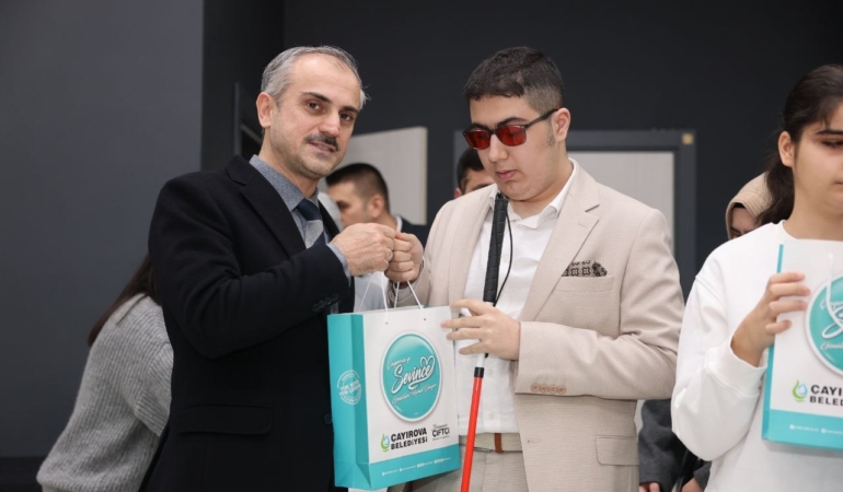 Çayırova’da "Beyaz Baston Görme Engelliler Haftası" etkinliği düzenlendi