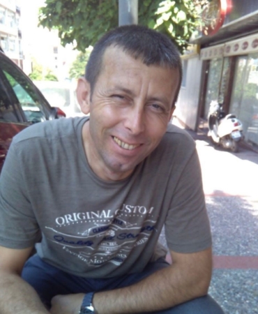 Bandırma’da balkondan düşen 51 yaşındaki adam hayatını kaybetti