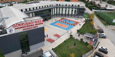 Gökkuşağı Koleji’nde çifte gurur