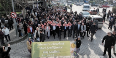 Edremit’te "Geleneksel Zeytin Hasat Sonu Meci Şenliği" coşkuyla başladı