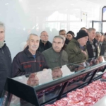 Belediyenin et satış noktası açıldı, ilk gün yüzde 50 indirimle ürünler kapışıldı