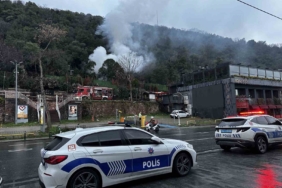 Beşiktaş’ta korkutan yangın: Müştemilat alev alev yandı