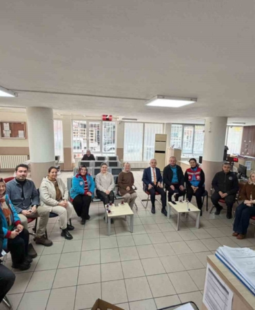 Vali Turan: "İhtiyaç sahiplerine zamanında ulaştırılan yardımlar toplumsal dayanışmayı güçlendirir"