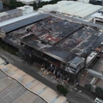 Bursa’da gece alevlere teslim olan fabrika sabahın ilk ışıklarıyla havadan görüntülendi