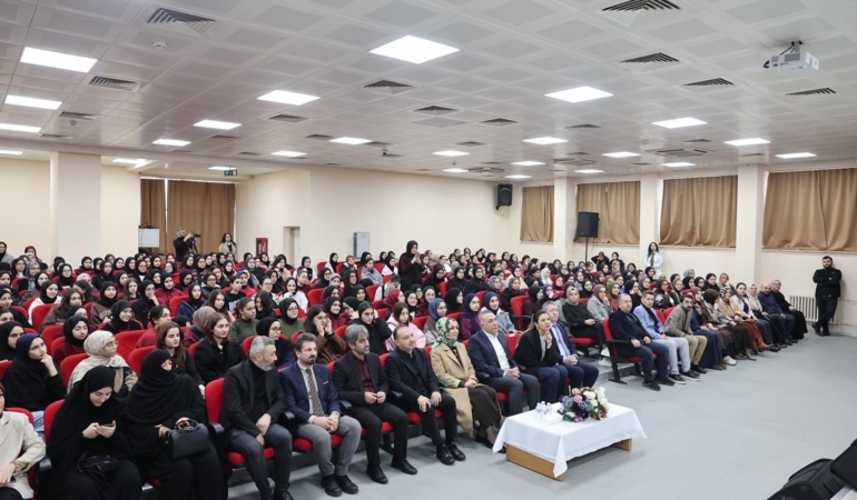 Gençler sordu usta gazeteciler ve Başkan Dursun yanıtladı