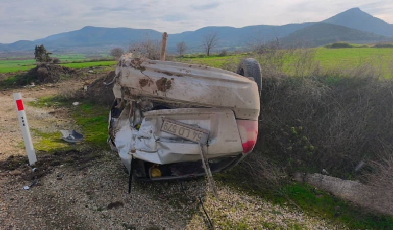 Bilecik’te kontrolden çıkan araç takla attı; sürücüsü yaralandı