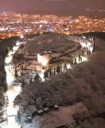 Kar altında kalan Aydos Kalesi havadan görüntülendi