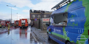 Tuzla Belediyesi’nden yangından etkilenen vatandaşlara destek