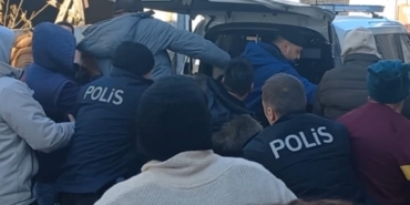 Cezaevinden kaçan mahkum mahalleyi birbirine kattı