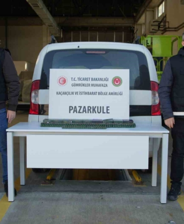 Elektronik sigaraya esrar gizlediler