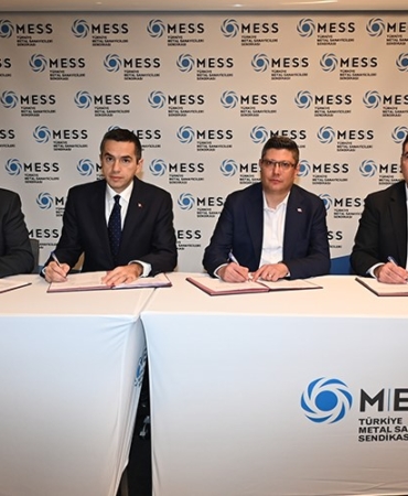 Metaş işçileri kazandı, TOFAŞ’ta büyük kutlama